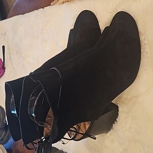 Franco Sarto Fenwick Peep toe Bootie